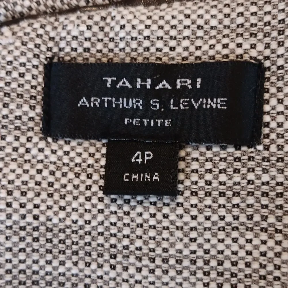 Tahari Arthur S. Levine lovely soft